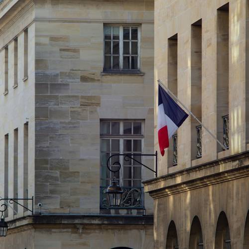 Implantation en France : Bureau de liaison, Succursale ou Filiale ? (FAQ)